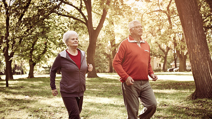 Bien sur ses jambes - consultation senior HCL - c Vignette