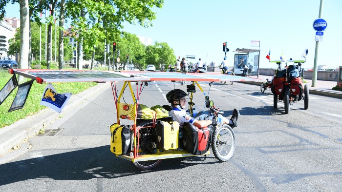 Départ de Lyon pour le prologue Sun Trip Vignette