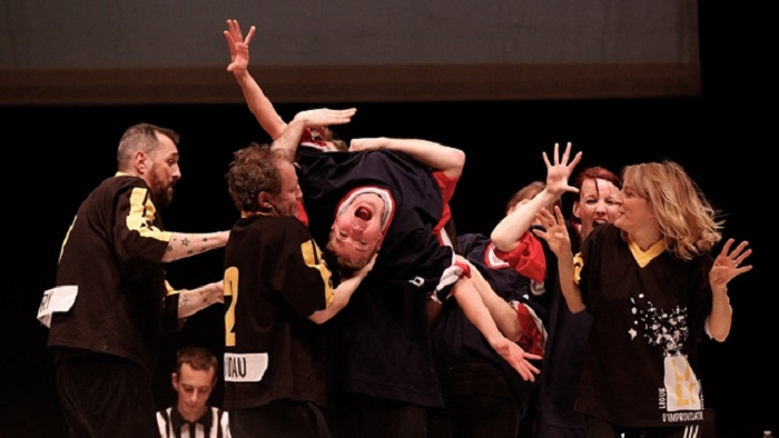 Match d'impro théâtrale de rue