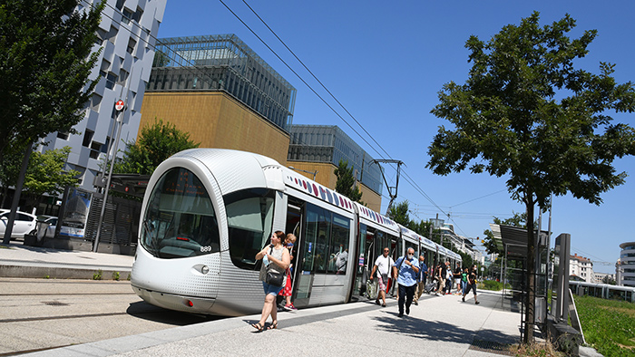 Tram Vignette