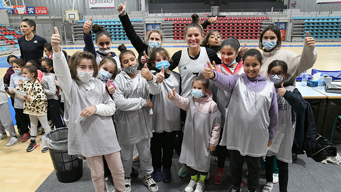 Divertisport : session basket féminin avec l'ASVEL -  Ingrid Tanqueray