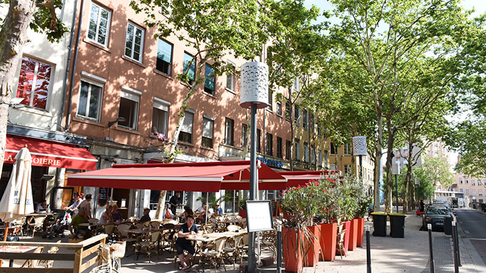 Terrasse dans le 4e arrondissement Vignette