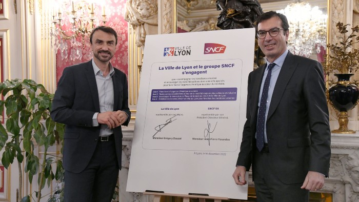 La Ville de Lyon et la SNCF signent un protocole de coopération Vignette
