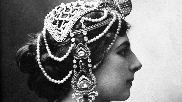 Façade : Mata-Hari