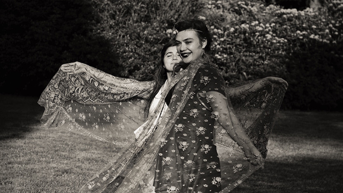 Birds on a Wire - Rosemary Standley & Dom La Nena - Radiant-Bellevue
