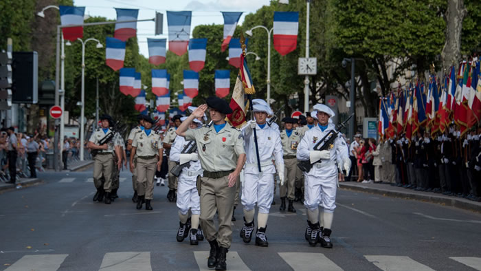 Défilé militaire Vignette