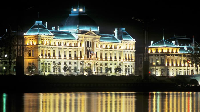 Universités Lyon 2 et Lyon 3 nuit Vignette
