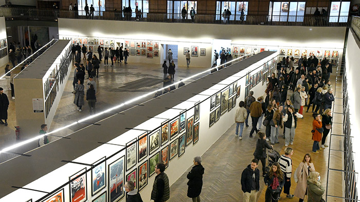 Vue de l'exposition 1001 Reasons to (dis)OBEY – The art of Shepard Fairey / Muriel Chaulet - Ville de Lyon