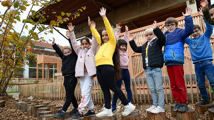 Les élèves de l'école Paul-Bert ont désormais une cour nature.