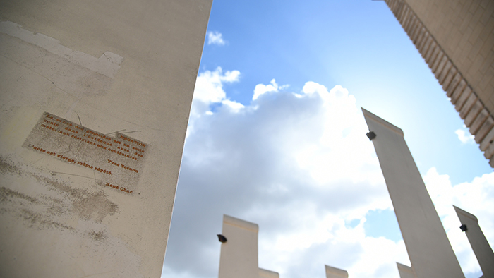 Monument commémoratif de la place Antonin Poncet