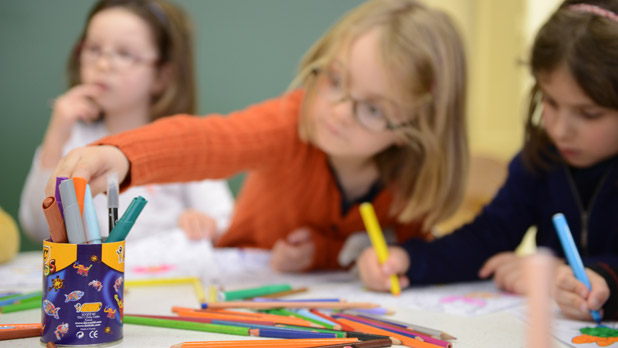 Rentrée 2015 - Enfants dessinant Vignette