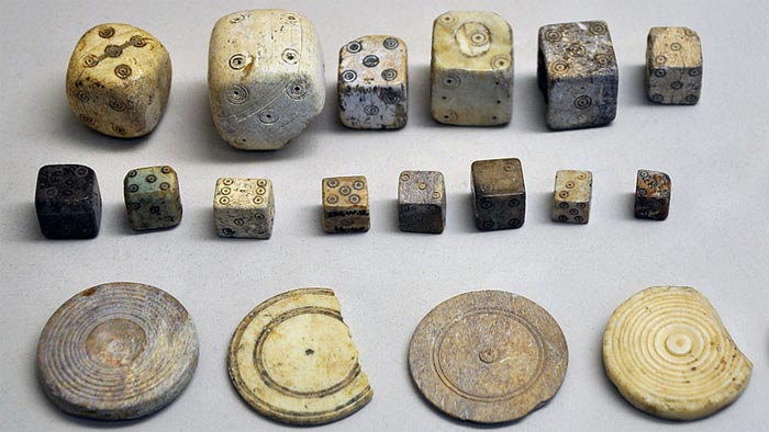 Dés et jetons romains du musée de Saint-Romain-en-Gal (69)