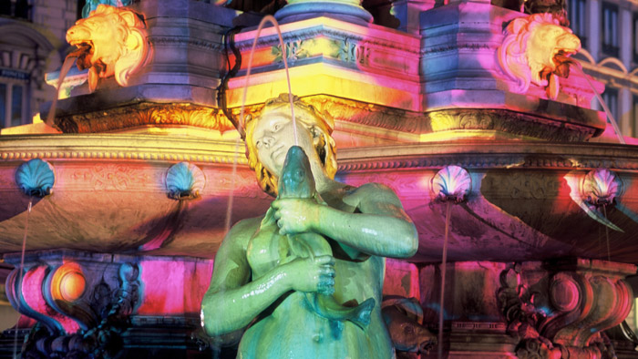 La fontaine des Jacobins pour la Fête des Lumières